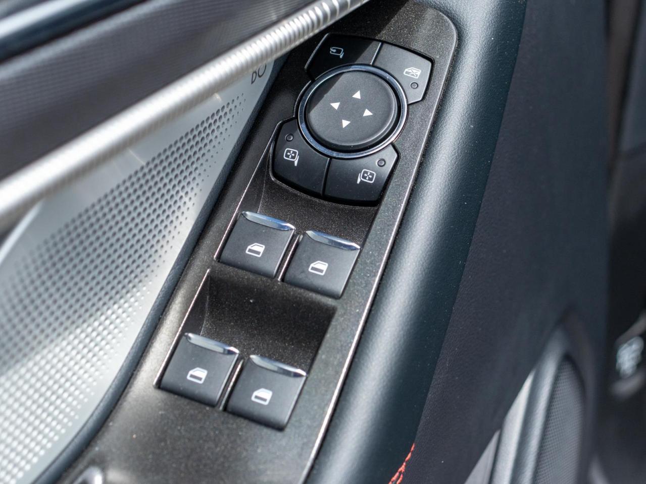 2025 Ford Explorer ST 4dr 4x4 Photo