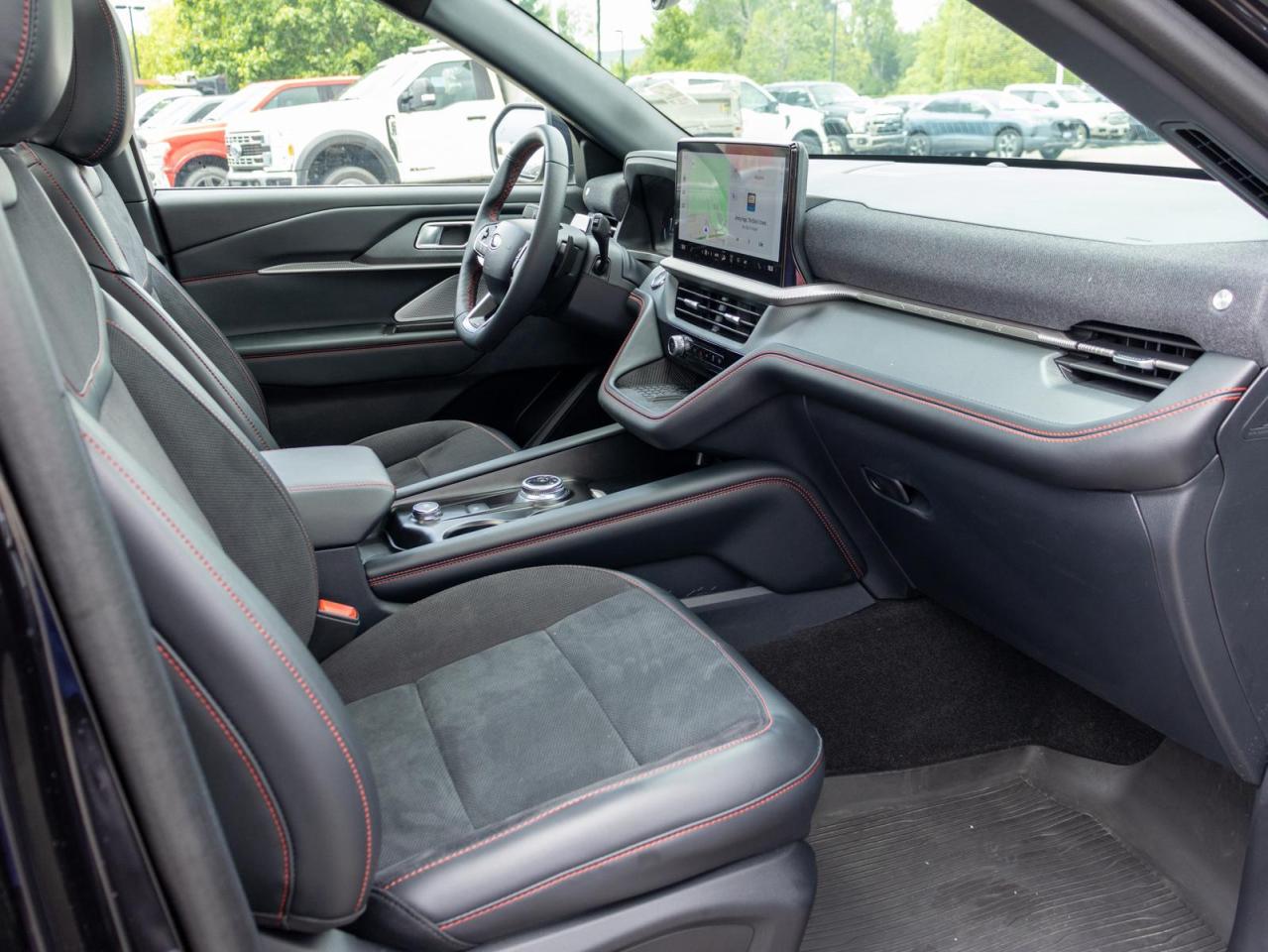 2025 Ford Explorer ST 4dr 4x4 Photo