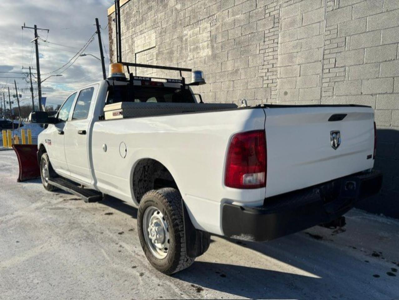 2012 RAM 2500 4WD 6.7L CUMMINS DIESEL **BOSS V SNOW PLOW-109KM** Photo2