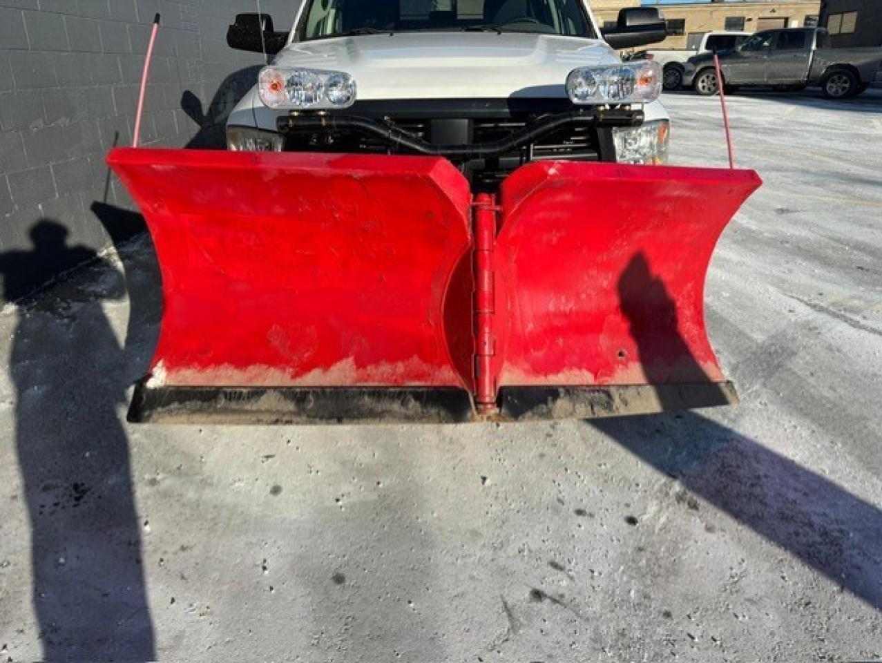 2012 RAM 2500 4WD 6.7L CUMMINS DIESEL **BOSS V SNOW PLOW-109KM** Photo