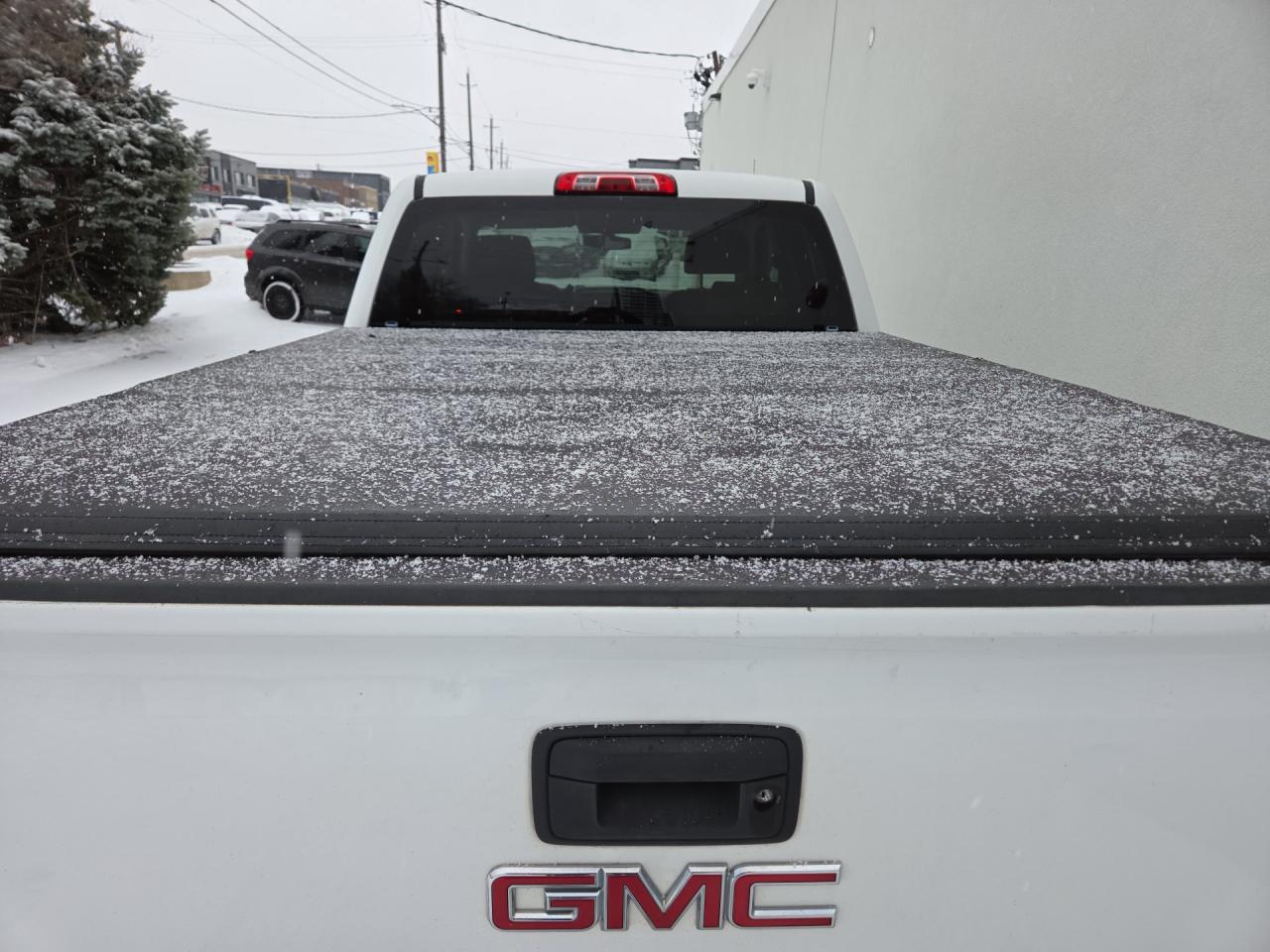 2016 GMC SIERRA 2500HD 4WD DOUBLE CAB-SHORT BOX-TONNEAU COVER-CERTIFIED Photo