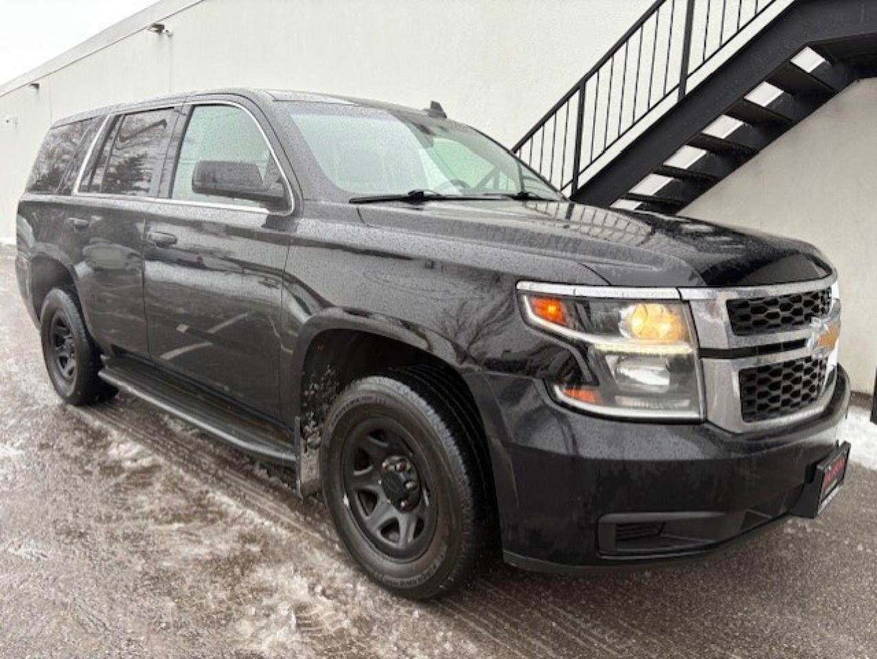 2016 Chevrolet Tahoe 4X4 6 PASSENGER-BACK UP CAM-1 OWNER-CERTIFIED! Photo