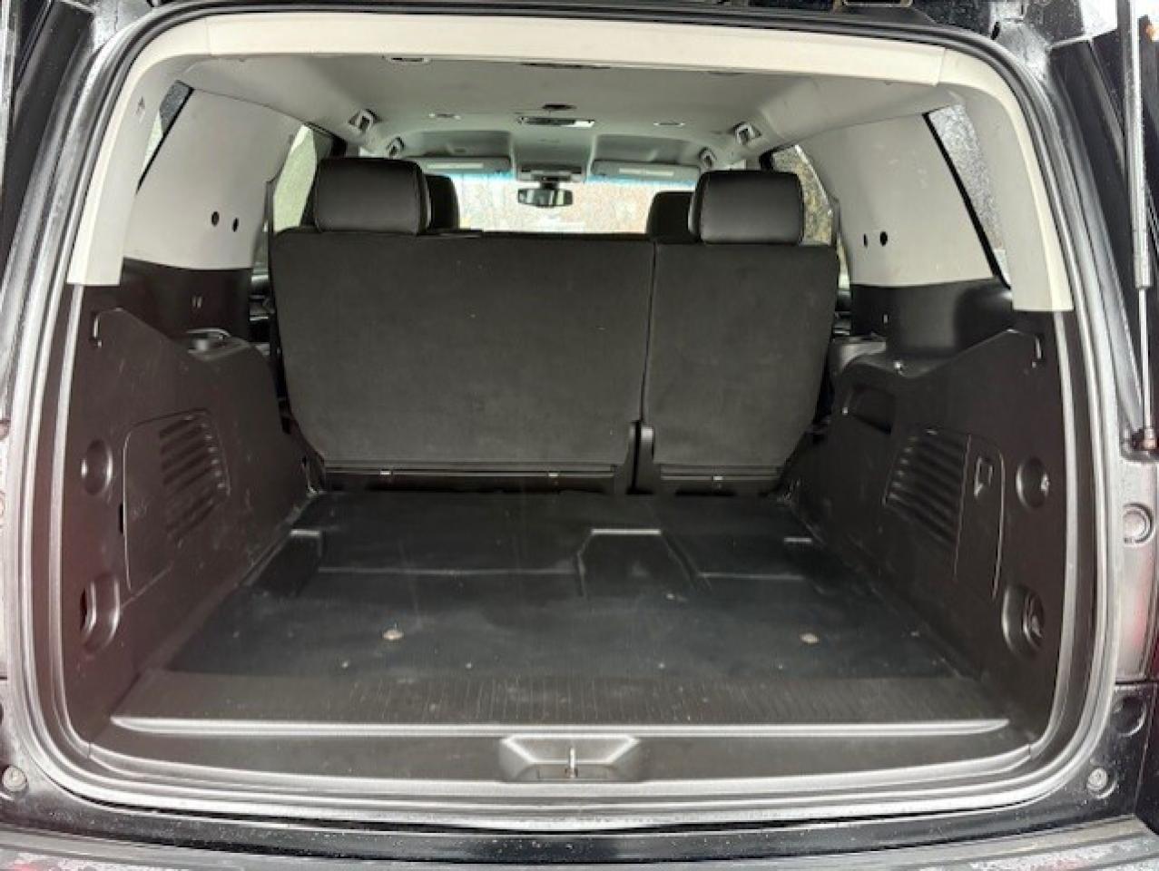 2016 Chevrolet Tahoe 4X4 6 PASSENGER-BACK UP CAM-1 OWNER-CERTIFIED! Photo