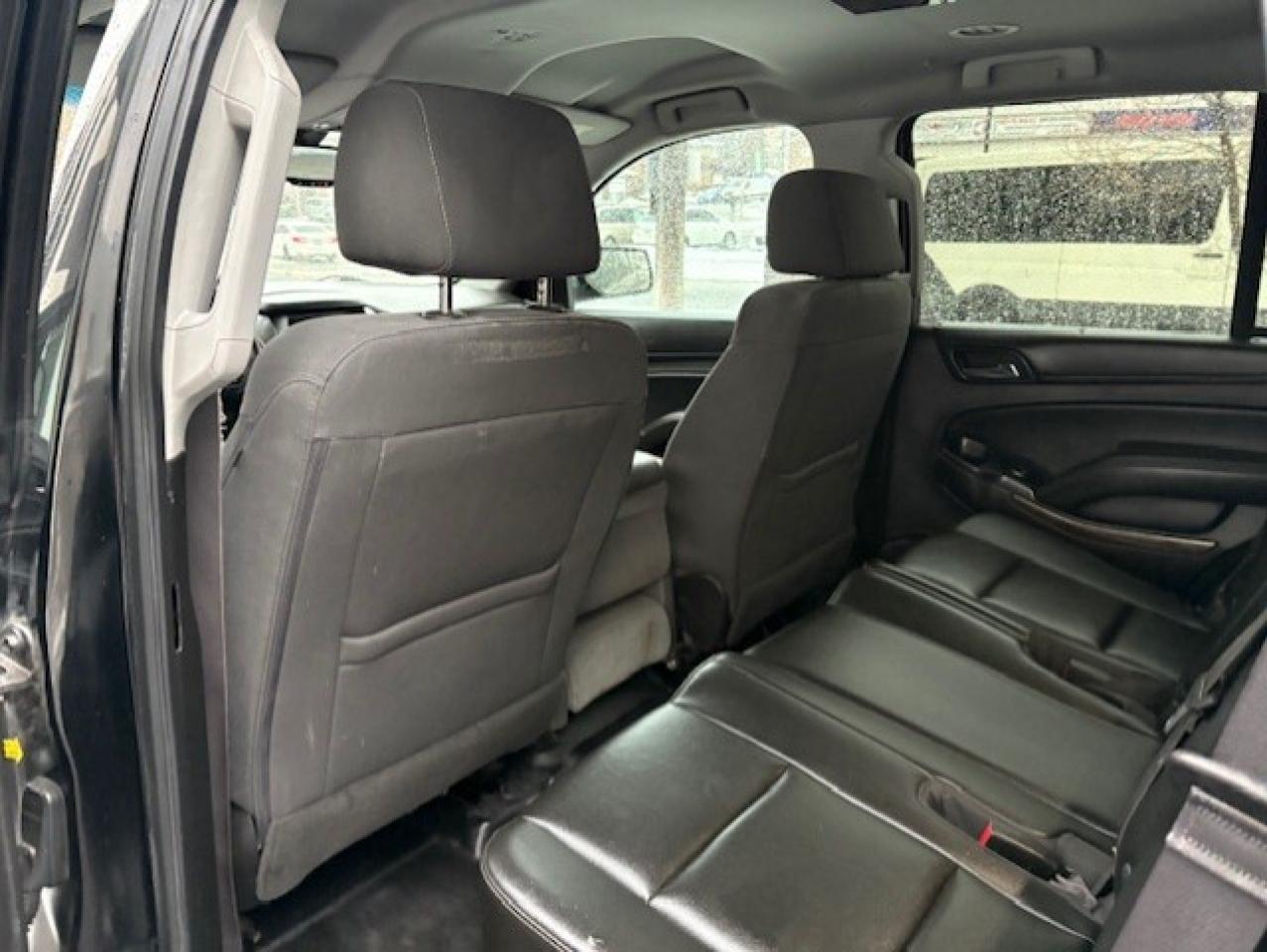 2016 Chevrolet Tahoe 4X4 6 PASSENGER-BACK UP CAM-1 OWNER-CERTIFIED! Photo