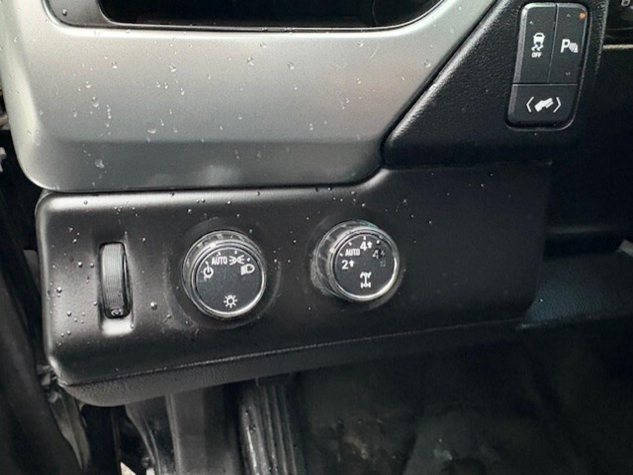 2016 Chevrolet Tahoe 4X4 6 PASSENGER-BACK UP CAM-1 OWNER-CERTIFIED! Photo