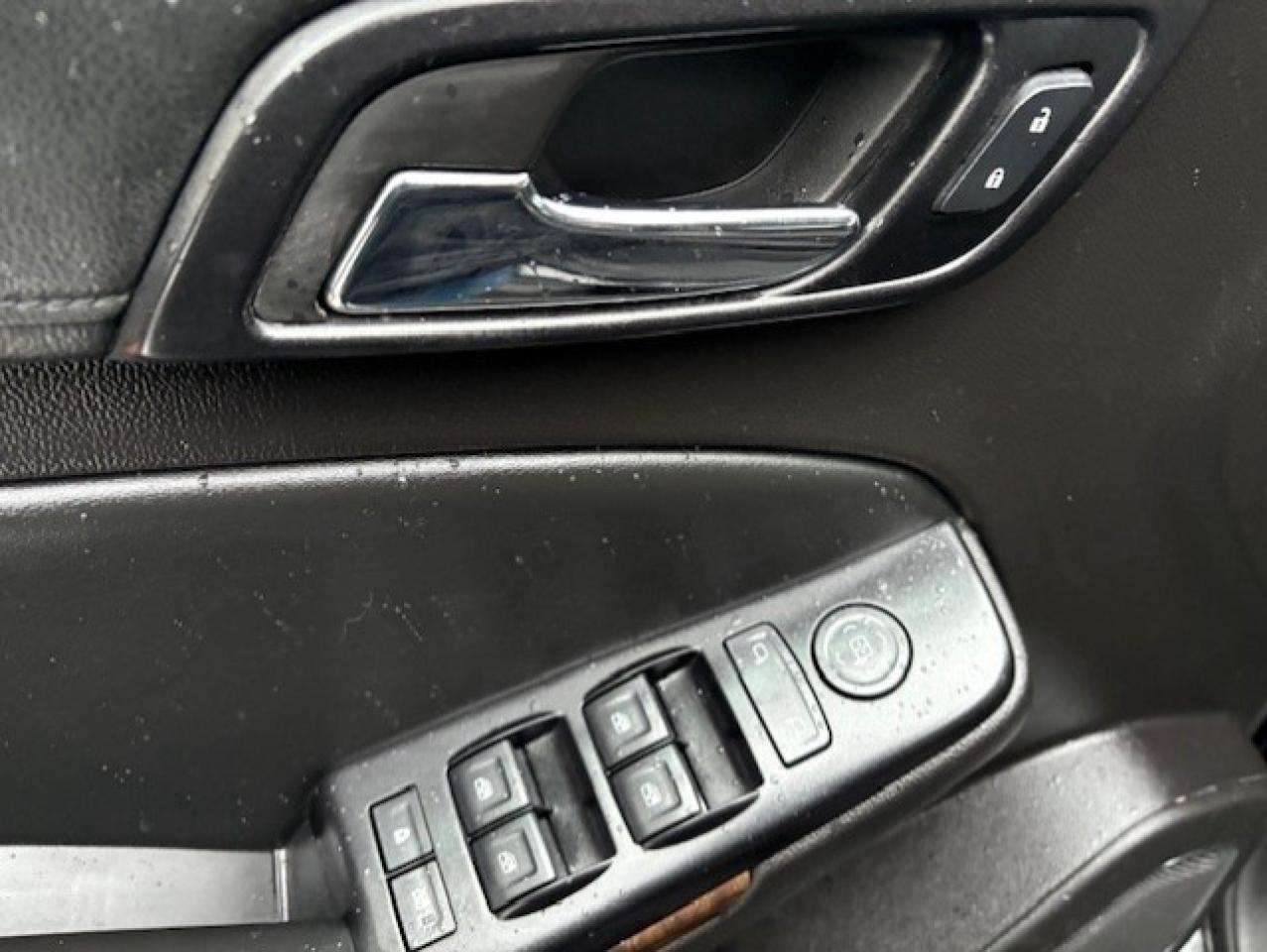 2016 Chevrolet Tahoe 4X4 6 PASSENGER-BACK UP CAM-1 OWNER-CERTIFIED! Photo