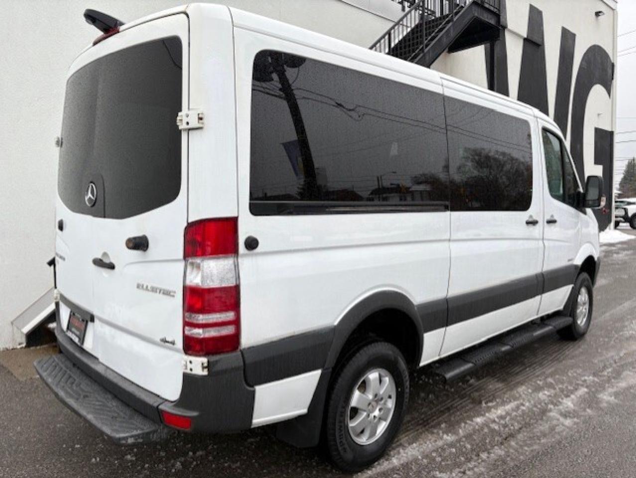 2015 Mercedes-Benz Sprinter Passenger Van AWD 2500 V6 **12 PASSENGER** 3 TO CHOOSE-CERTIFIED Photo4