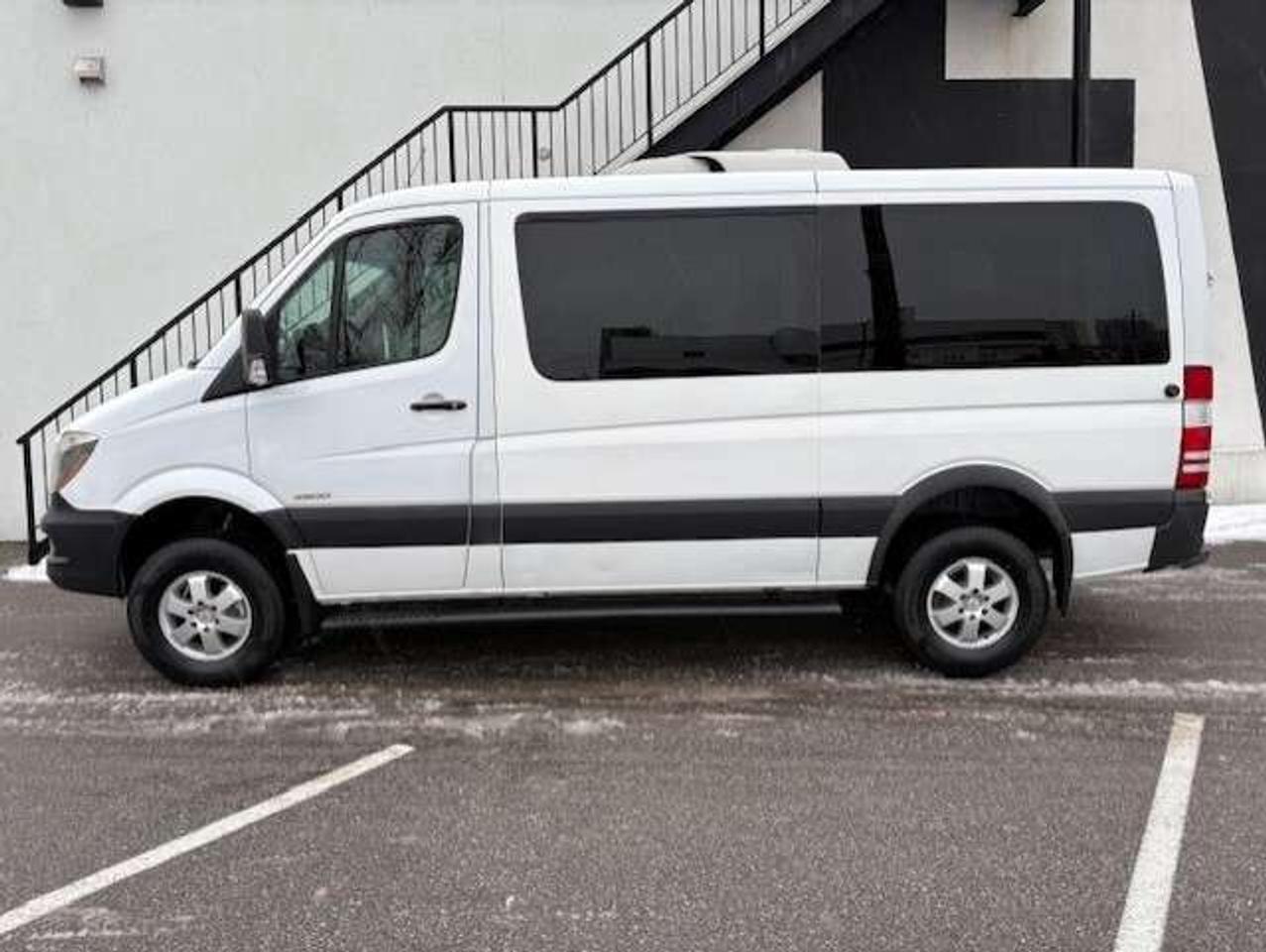 2015 Mercedes-Benz Sprinter AWD 2500 V6 **12 PASSENGER** 3 TO CHOOSE-CERTIFIED Photo1