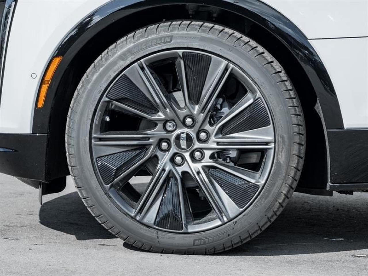 2026 Cadillac LYRIQ Signature Sport 4dr Photo3