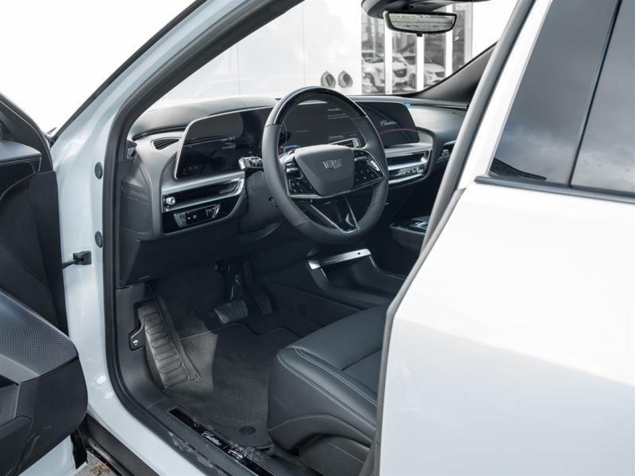 2026 Cadillac LYRIQ Signature Sport 4dr Photo