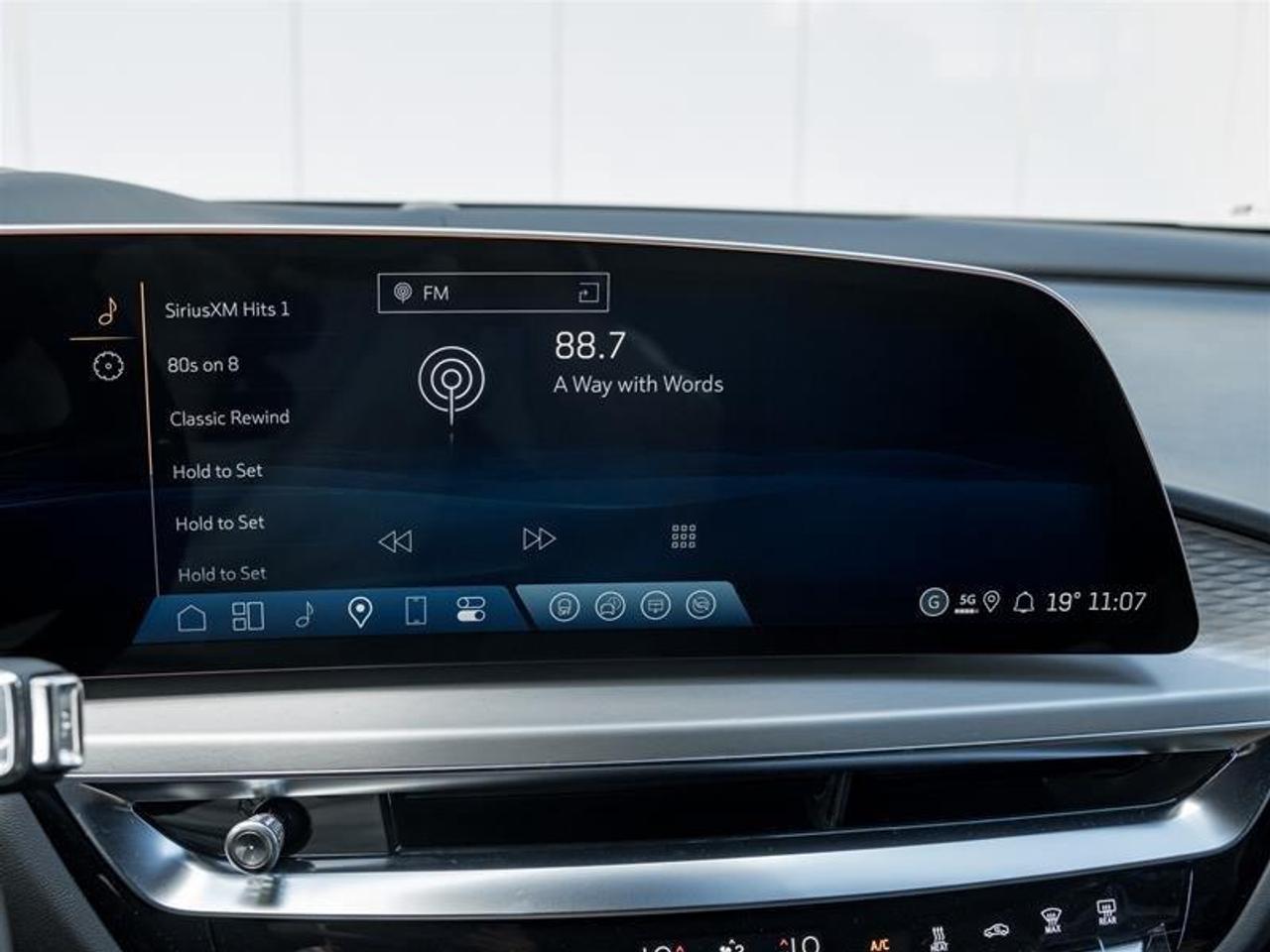 2026 Cadillac LYRIQ Signature Sport 4dr Photo