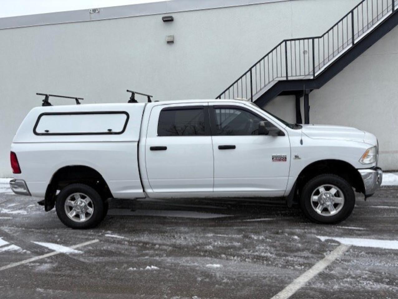 2011 RAM 2500 SLT 4WD **6.7L CUMMINS DIESEL-CREW CAB-SHORT BOX** Photo