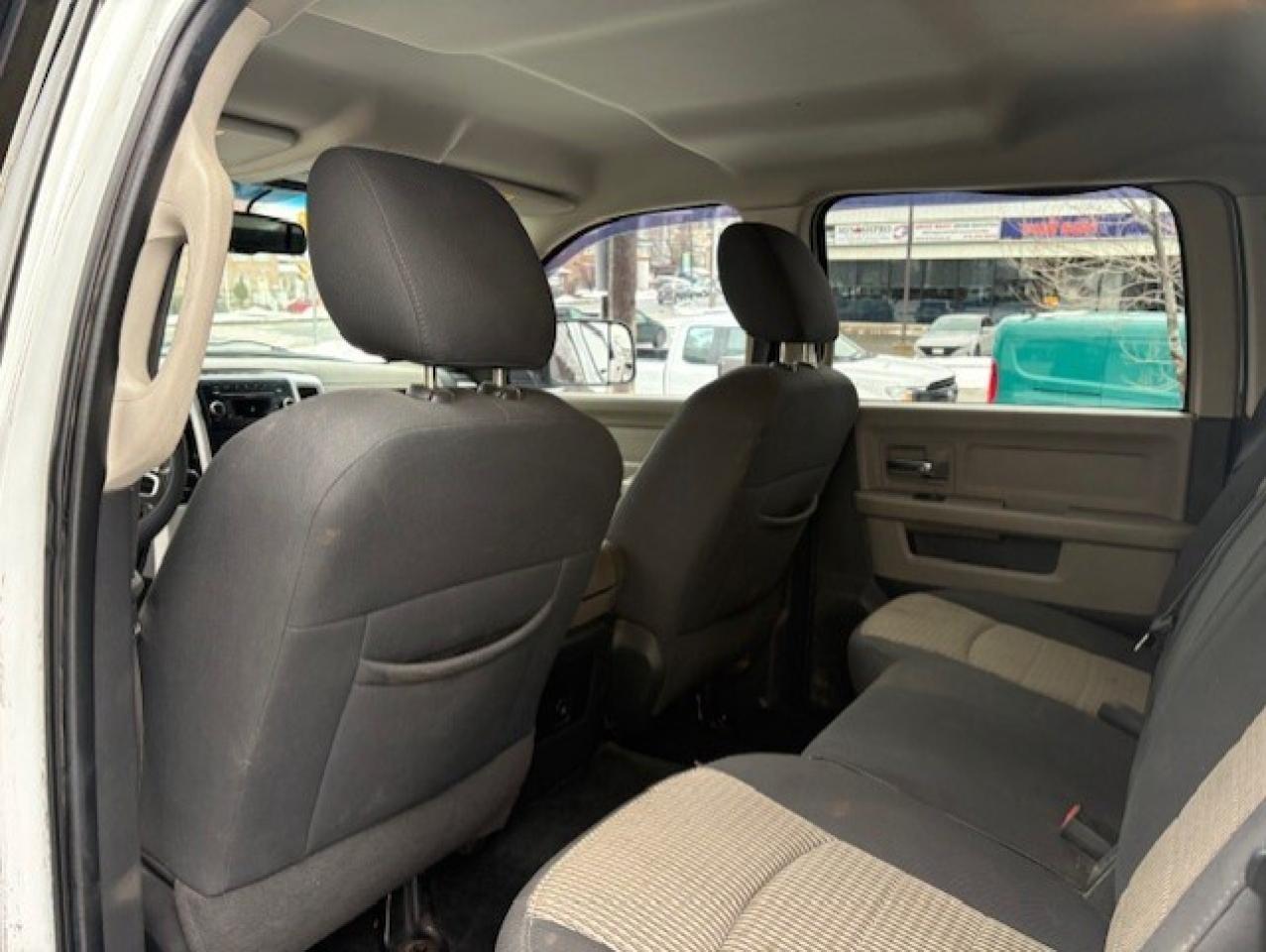 2011 RAM 2500 SLT 4WD **6.7L CUMMINS DIESEL-CREW CAB-SHORT BOX** Photo