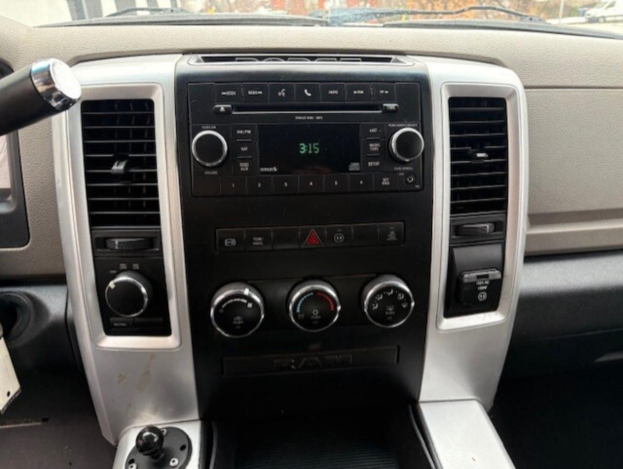 2011 RAM 2500 SLT 4WD **6.7L CUMMINS DIESEL-CREW CAB-SHORT BOX** Photo