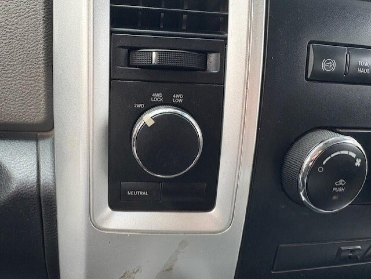 2011 RAM 2500 SLT 4WD **6.7L CUMMINS DIESEL-CREW CAB-SHORT BOX** Photo