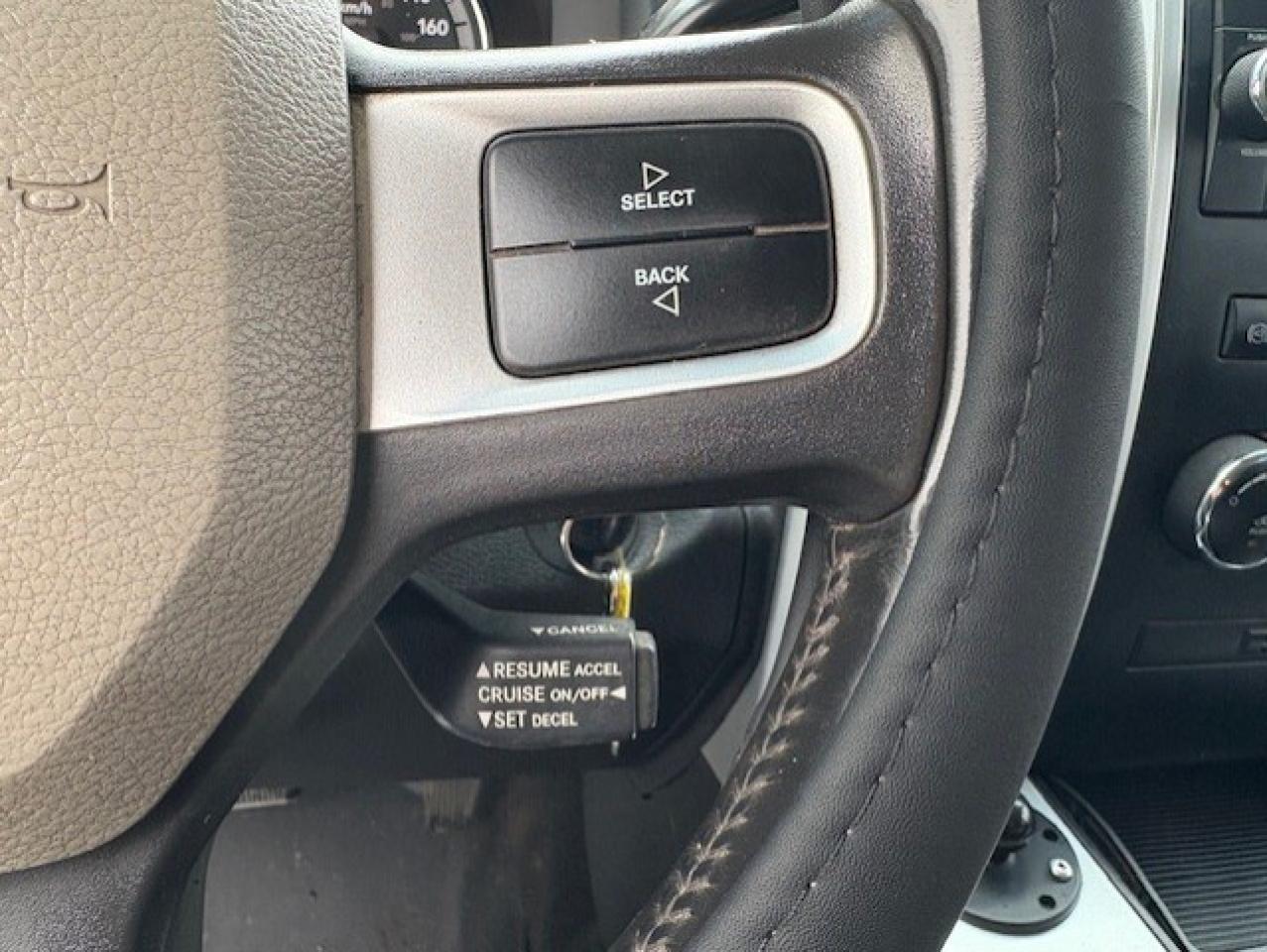 2011 RAM 2500 SLT 4WD **6.7L CUMMINS DIESEL-CREW CAB-SHORT BOX** Photo