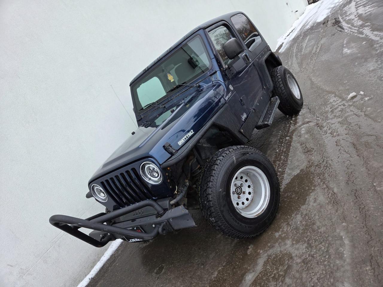 2005 Jeep TJ SPORT 4X4 **AUTOMATIC-AIR-NEW TIRES-CUSTOM LIGHTS* Photo