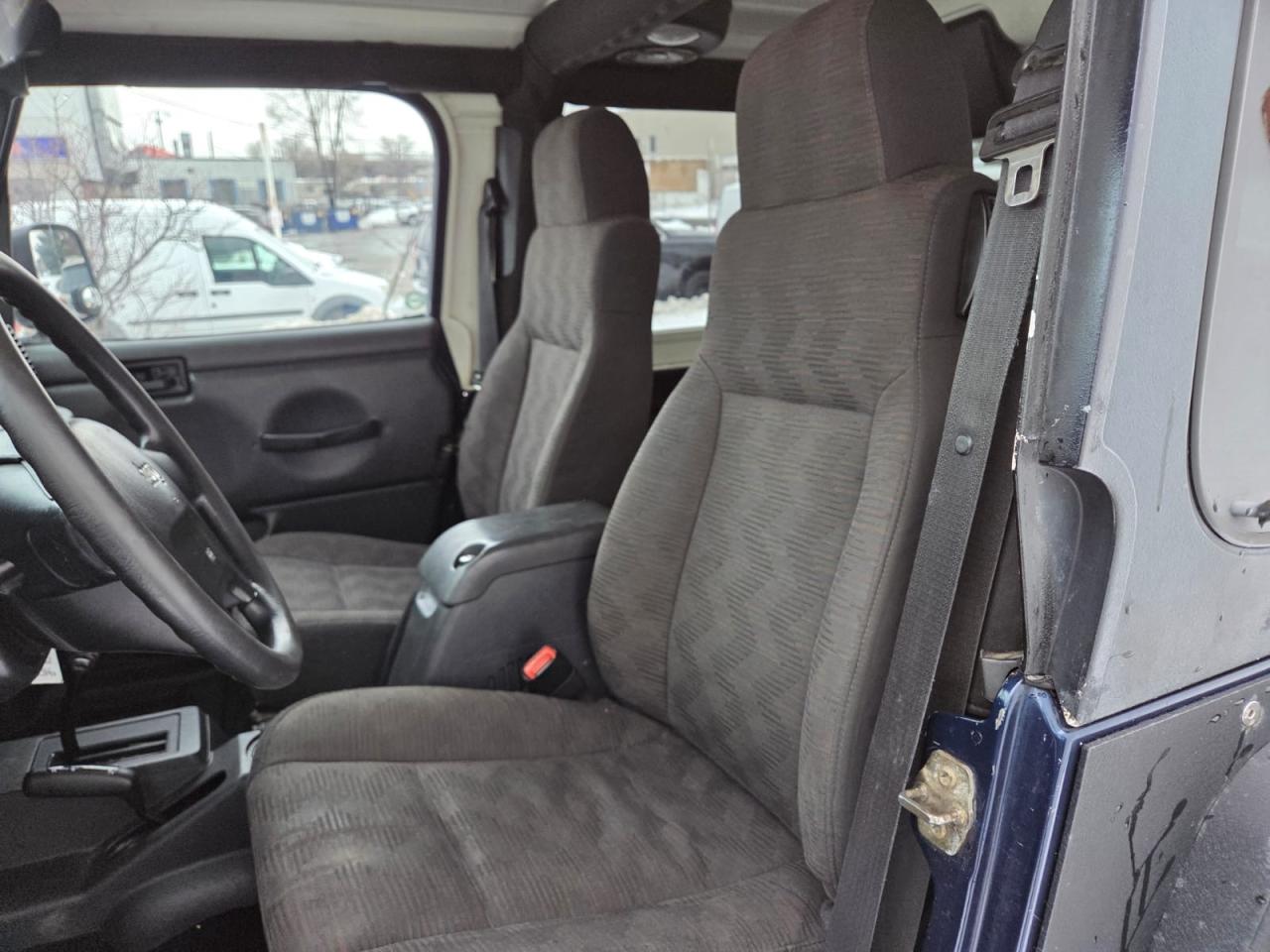 2005 Jeep TJ SPORT 4X4 **AUTOMATIC-AIR-NEW TIRES-CUSTOM LIGHTS* Photo