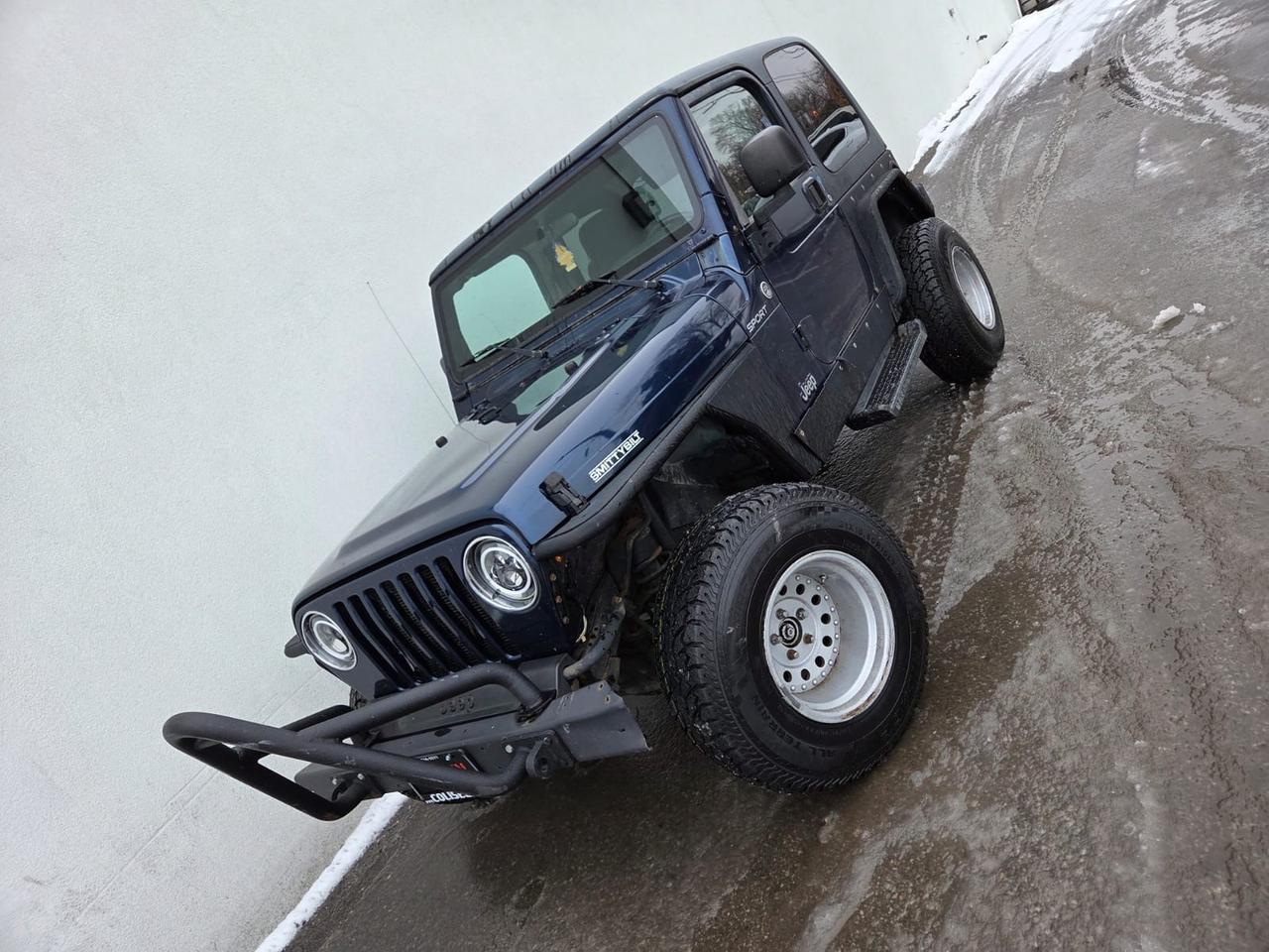 2005 Jeep TJ SPORT 4X4 **AUTOMATIC-AIR-NEW TIRES-CUSTOM LIGHTS* Photo