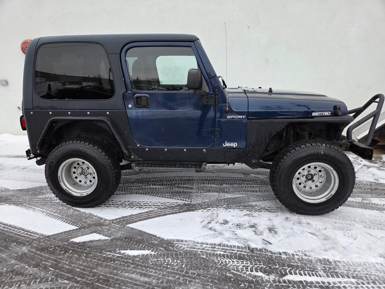 2005 Jeep TJ SPORT 4X4 **AUTOMATIC-AIR-NEW TIRES-CUSTOM LIGHTS* Photo