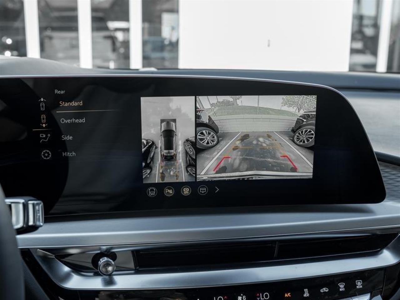 2026 Cadillac LYRIQ Signature Luxury 4dr Photo