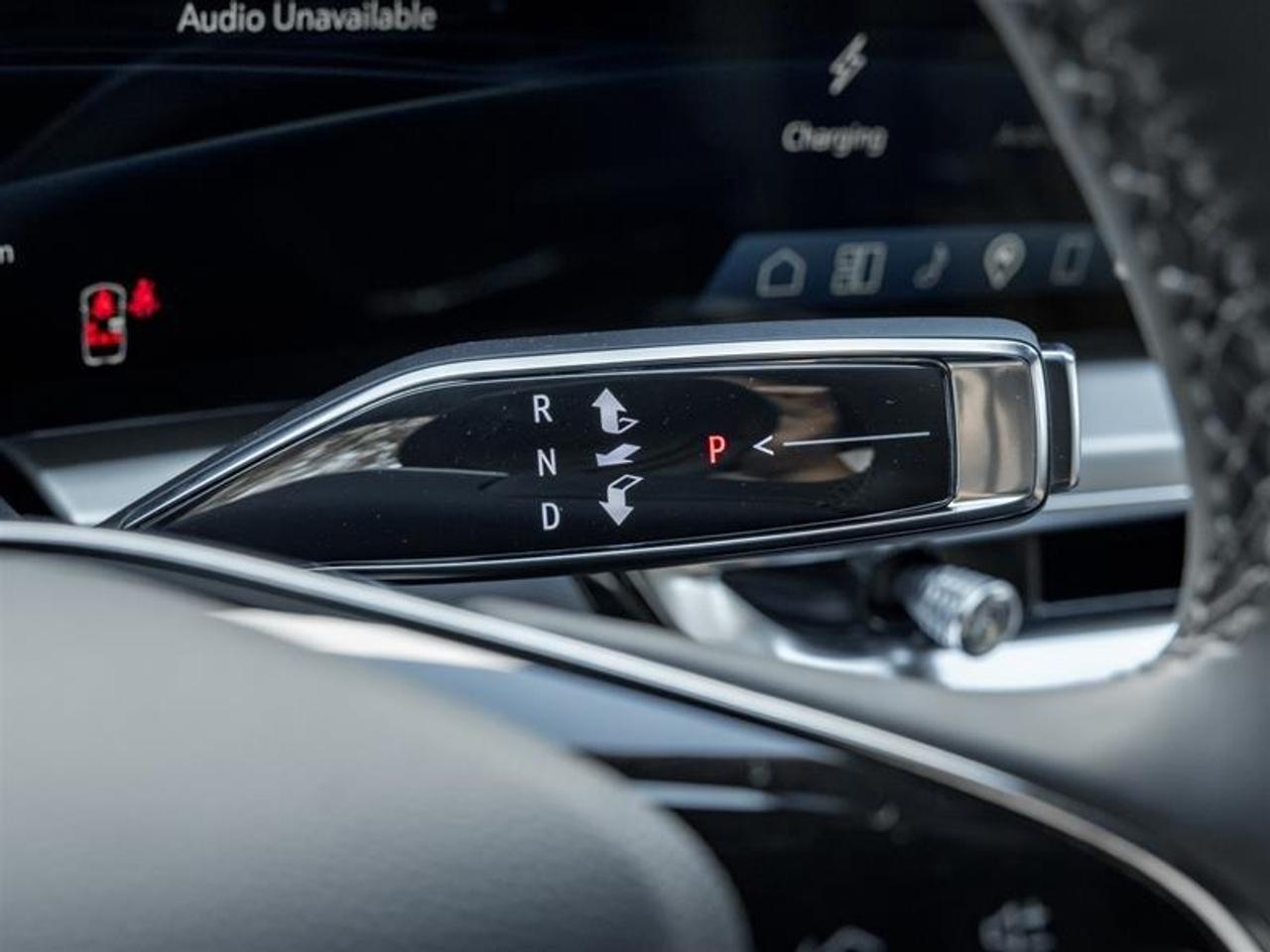 2026 Cadillac LYRIQ Signature Luxury 4dr Photo