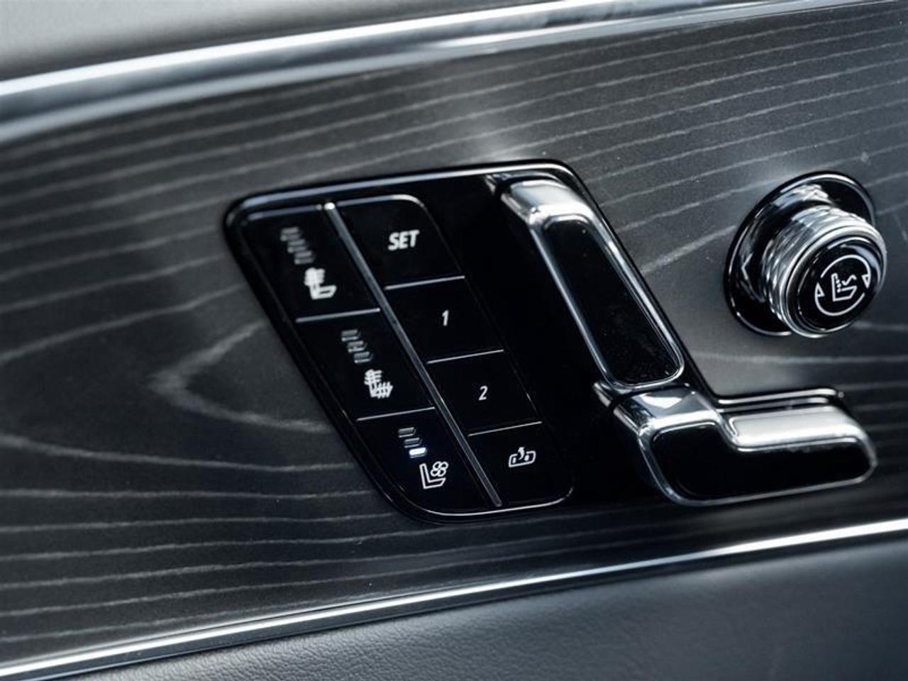 2026 Cadillac LYRIQ Signature Luxury 4dr Photo