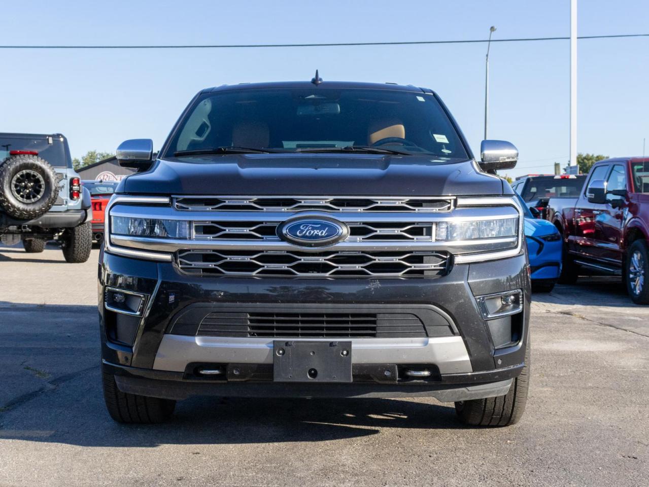 2023 Ford Expedition Max Platinum 4dr 4x4 Photo