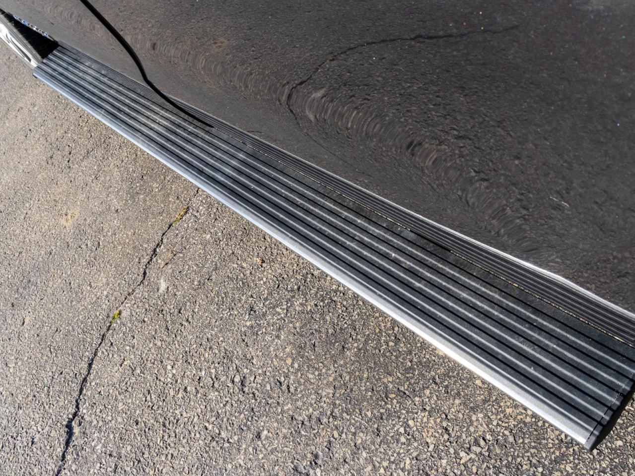 2023 Ford Expedition Max Platinum 4dr 4x4 Photo