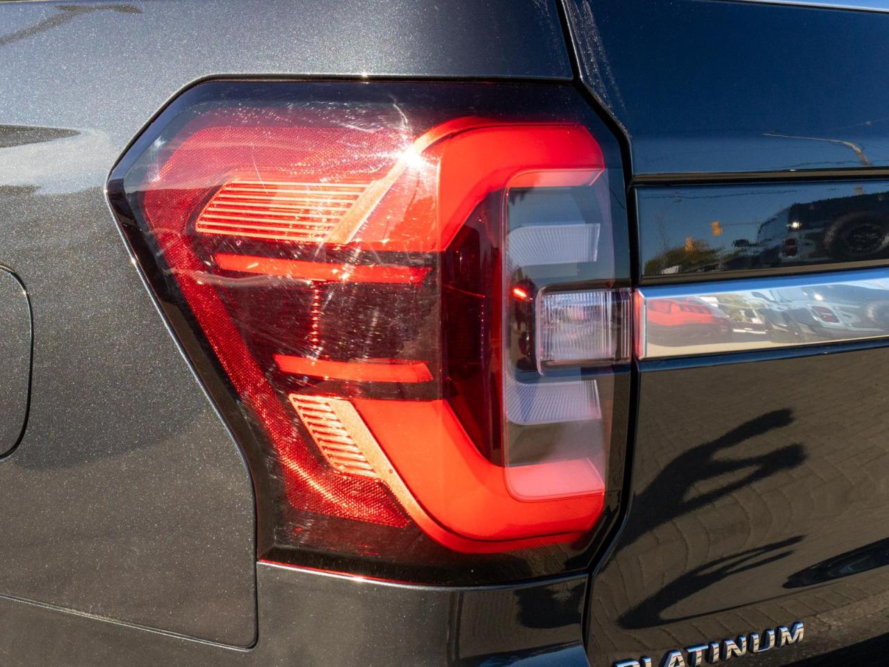 2023 Ford Expedition Max Platinum 4dr 4x4 Photo