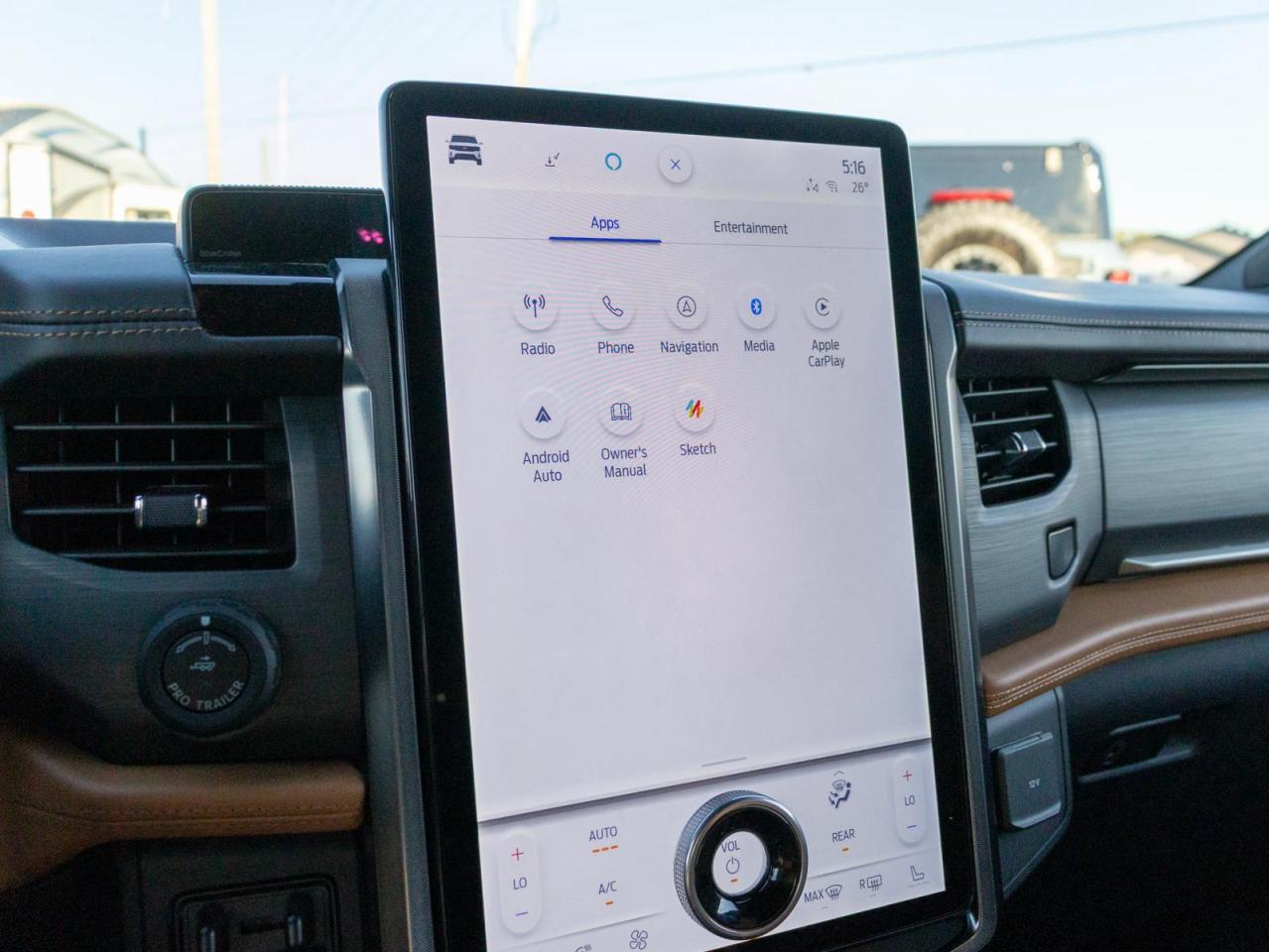 2023 Ford Expedition Max Platinum 4dr 4x4 Photo