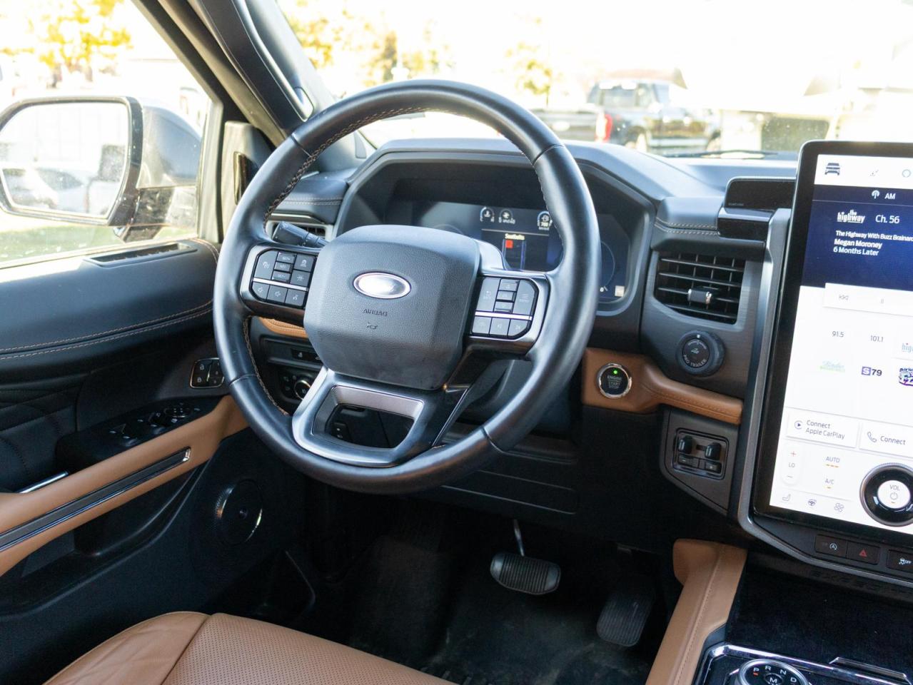 2023 Ford Expedition Max Platinum 4dr 4x4 Photo