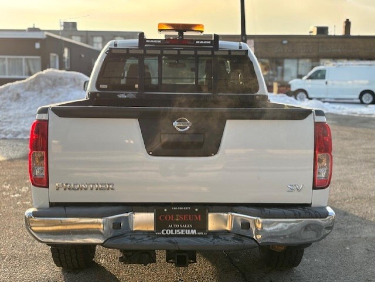 2014 Nissan Frontier SV KING CAB-1 OWNER-NO ACCIDENTS-CERTIFIED-TOW PKG Photo4