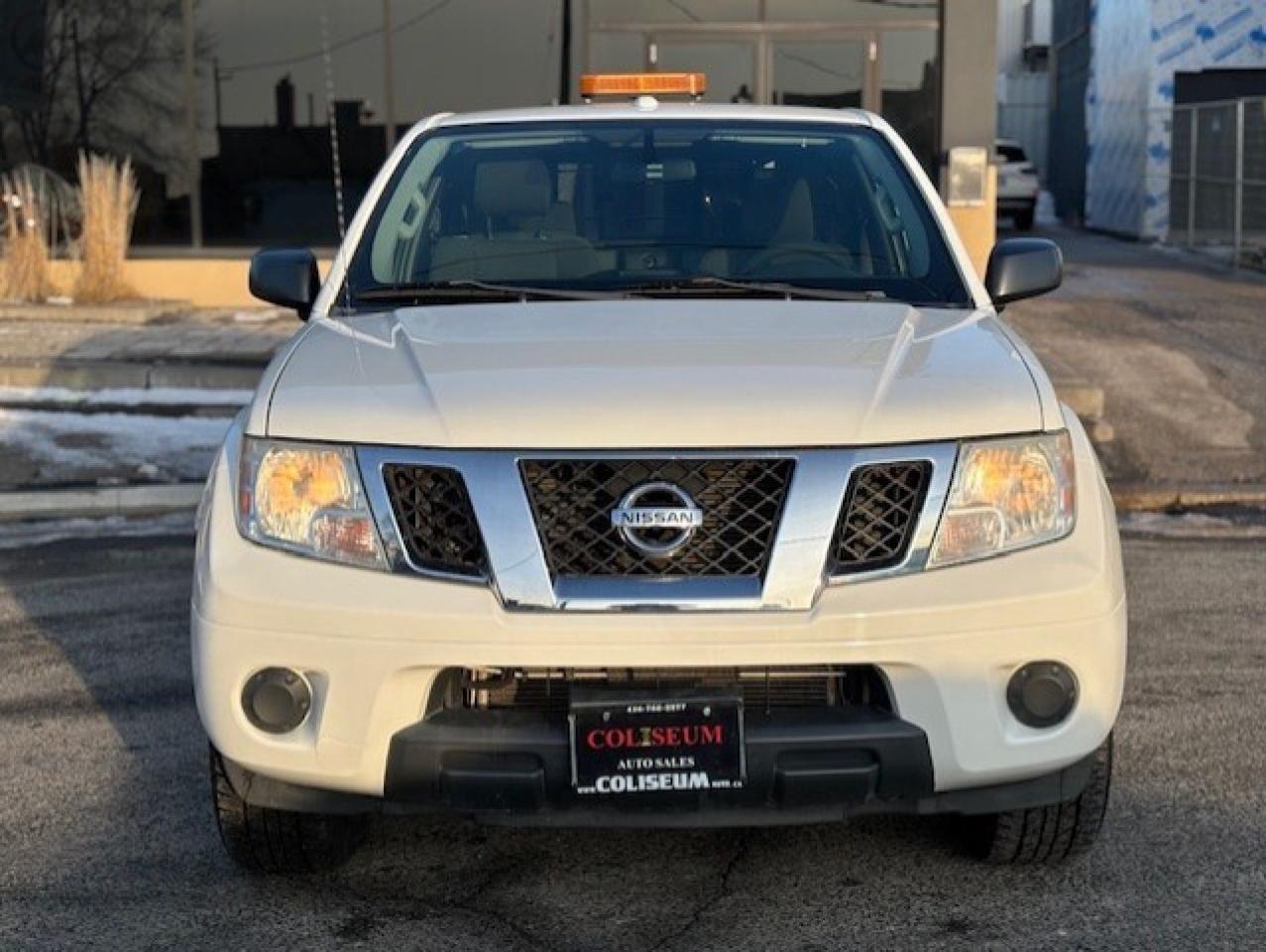 2014 Nissan Frontier SV KING CAB-1 OWNER-NO ACCIDENTS-CERTIFIED-TOW PKG Photo