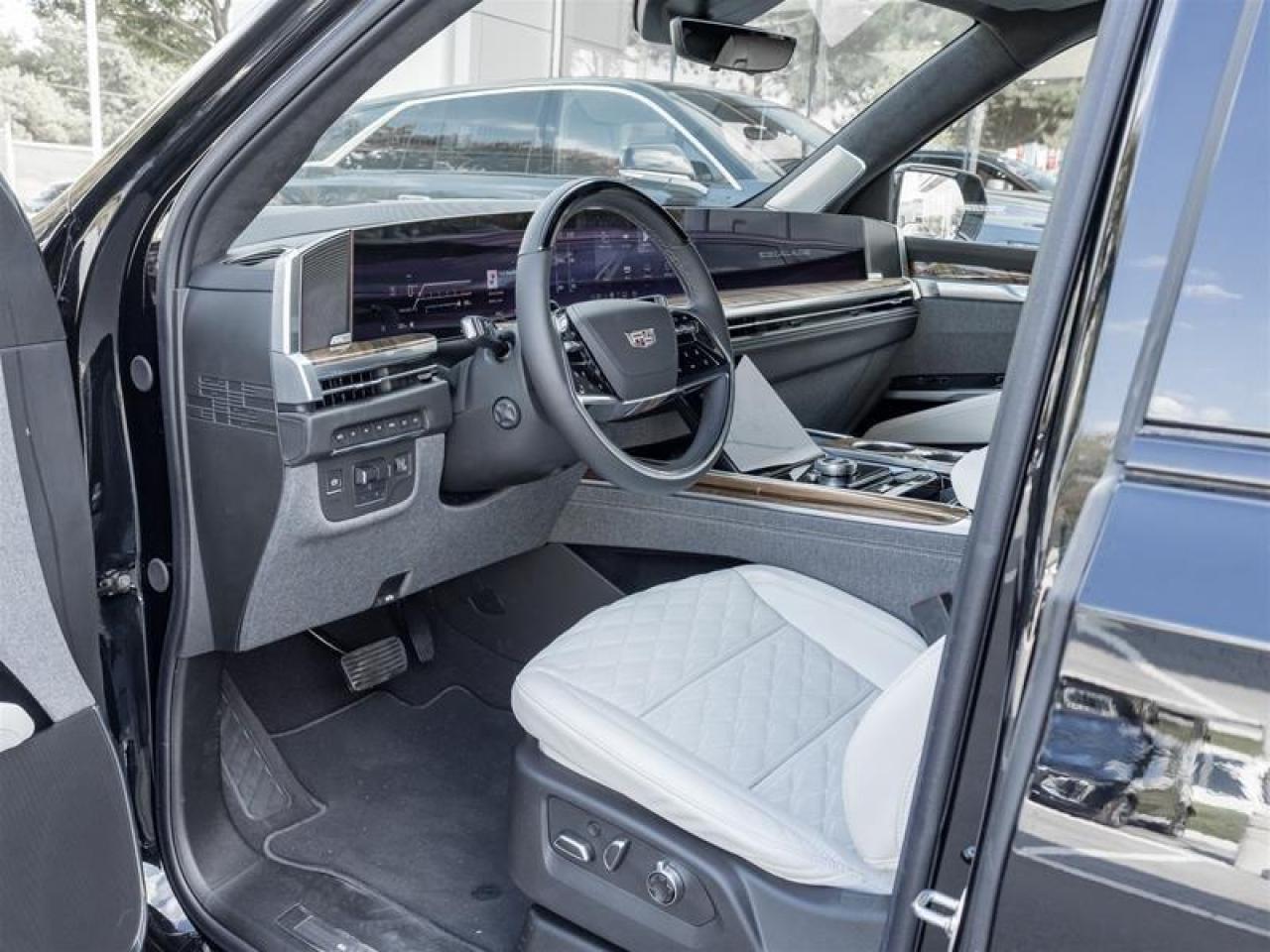 2025 Cadillac Escalade Sport Platinum 4dr 4x4 Photo