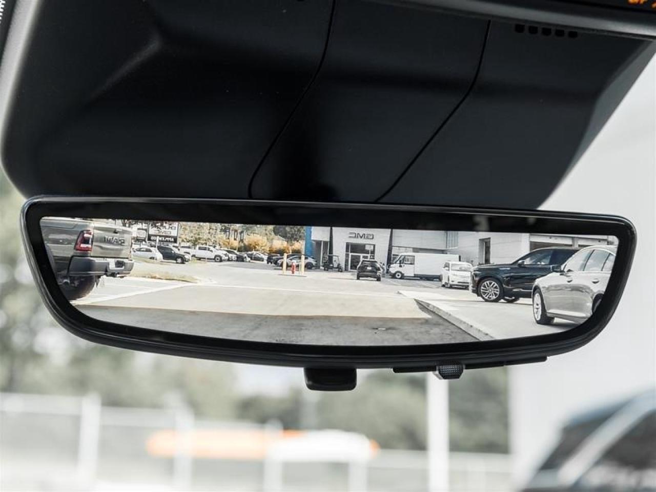 2025 Cadillac Escalade Sport Platinum 4dr 4x4 Photo