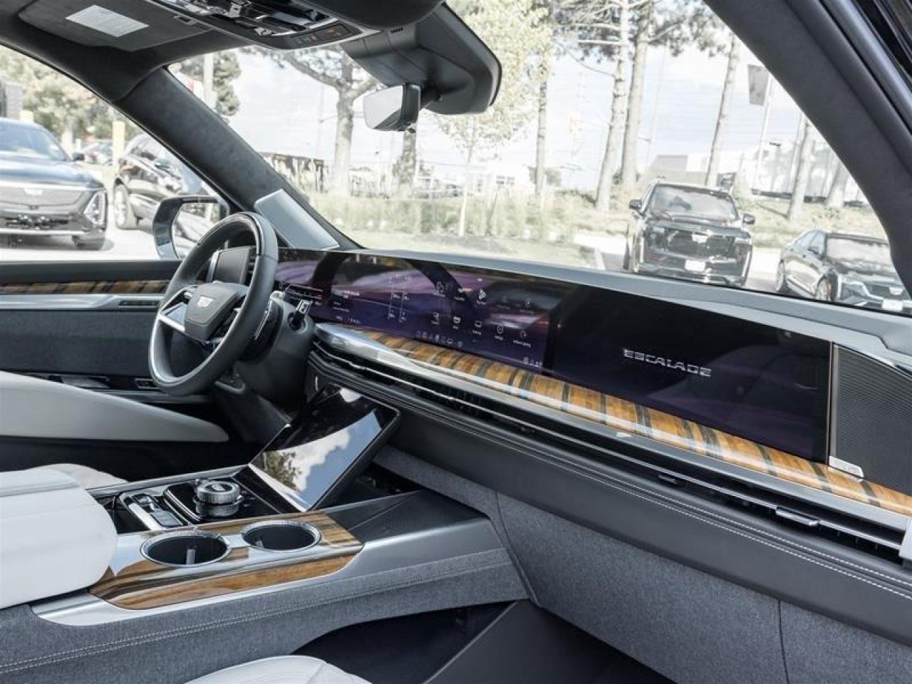2025 Cadillac Escalade Sport Platinum 4dr 4x4 Photo