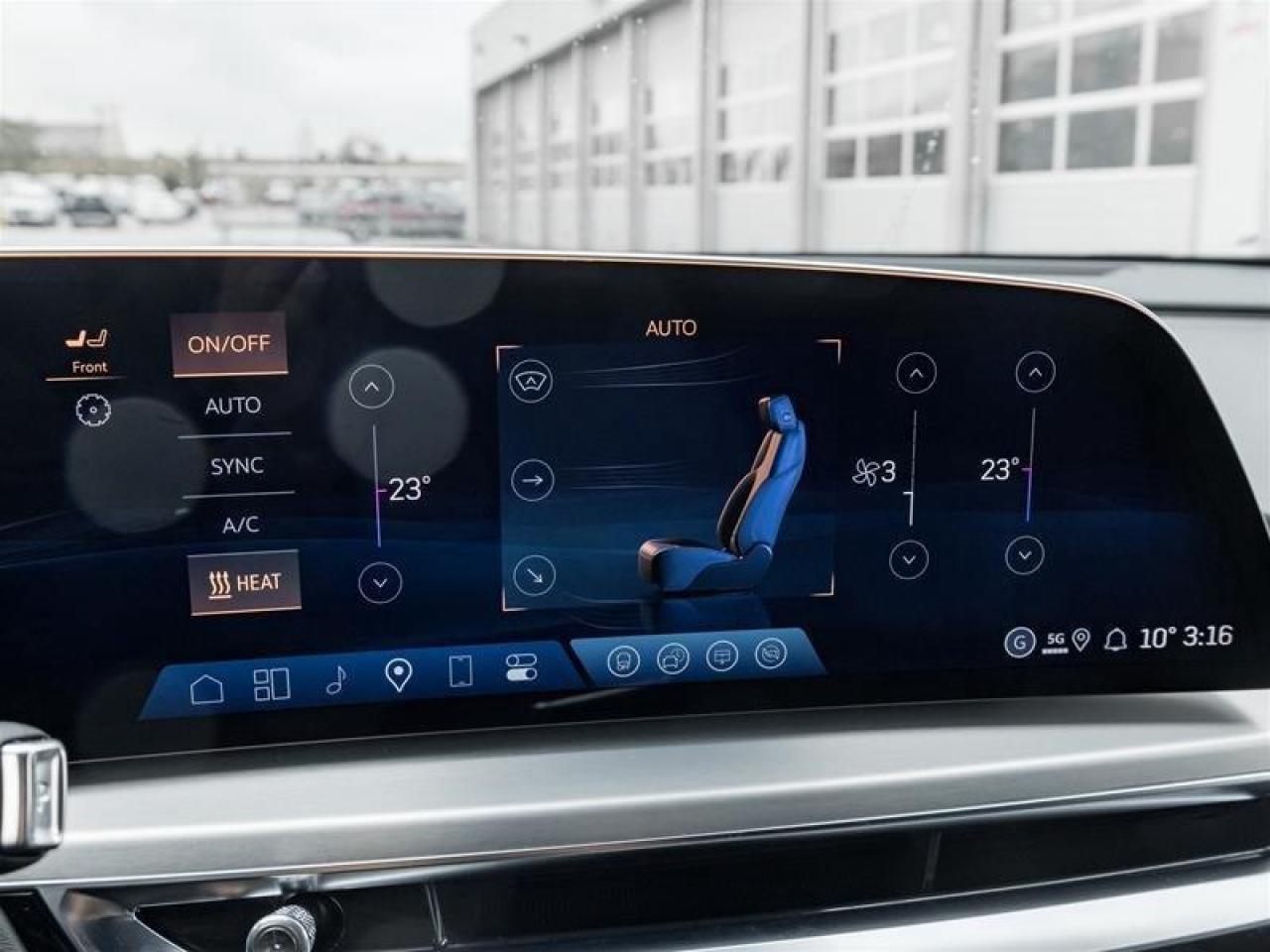 2026 Cadillac LYRIQ Luxury 4dr Photo