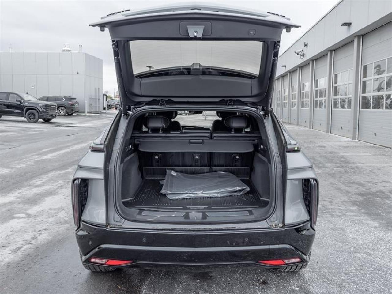 2026 Cadillac LYRIQ Signature Sport 4dr Photo