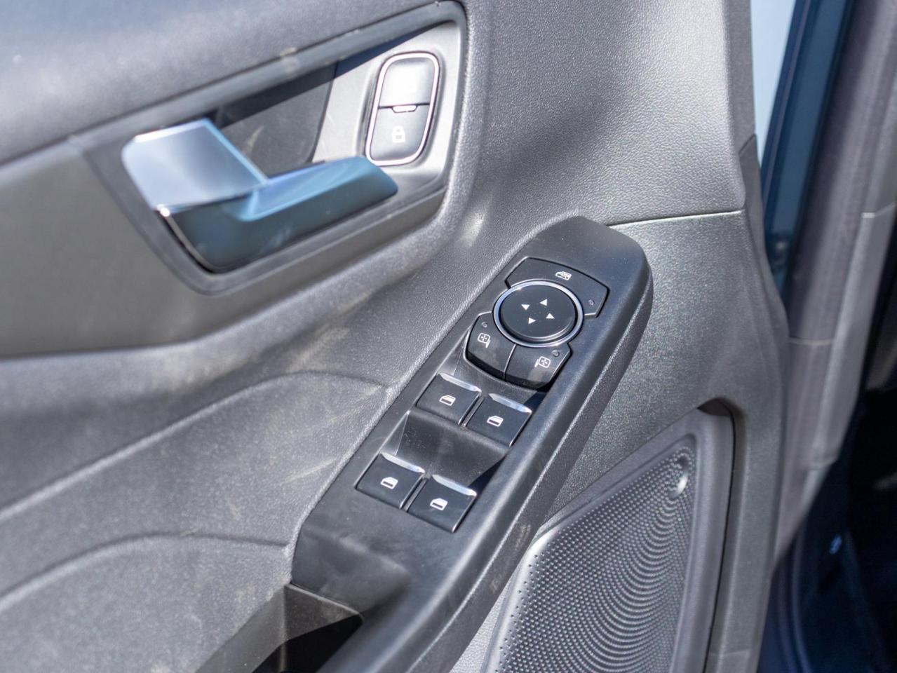 2026 Ford Escape PHEV 4dr Front-Wheel Drive Photo