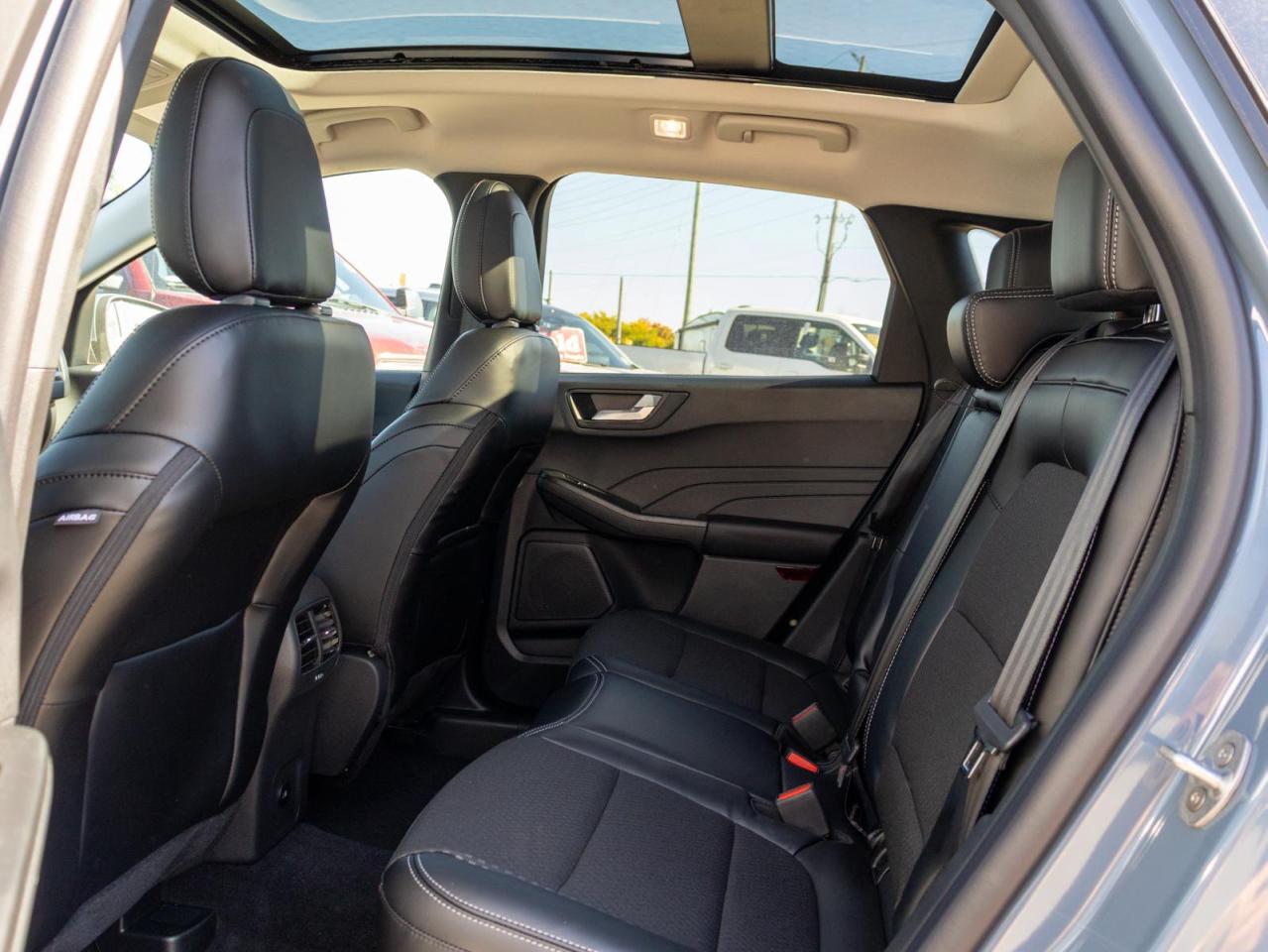 2026 Ford Escape PHEV 4dr Front-Wheel Drive Photo