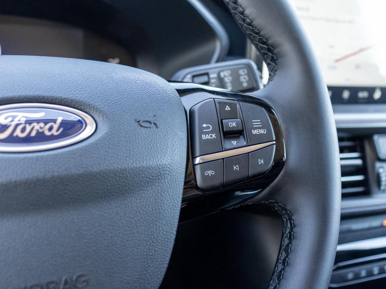 2026 Ford Escape PHEV 4dr Front-Wheel Drive Photo