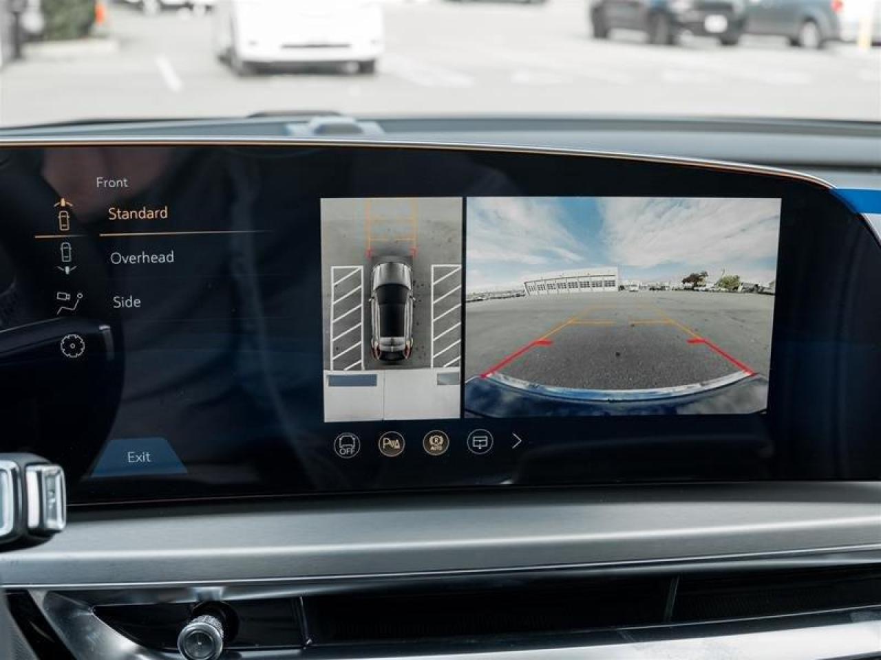 2026 Cadillac LYRIQ Premium Luxury 4dr Photo