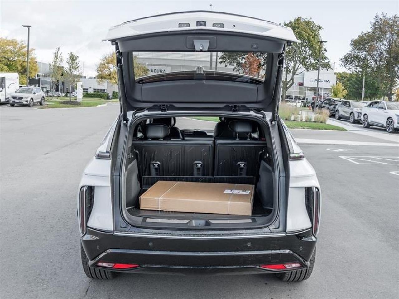 2026 Cadillac LYRIQ Premium Luxury 4dr Photo