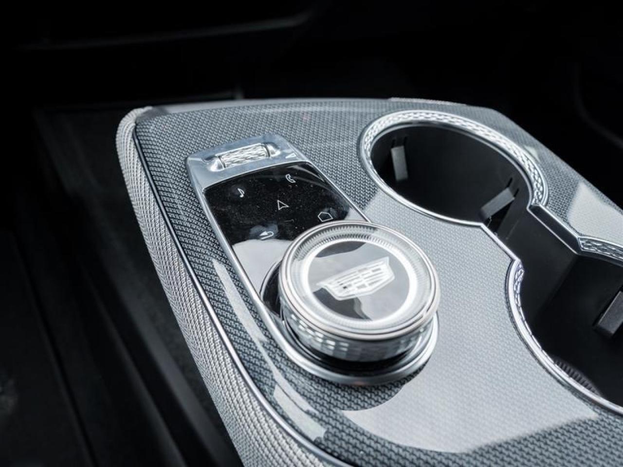 2026 Cadillac OPTIQ Sport 4dr Photo