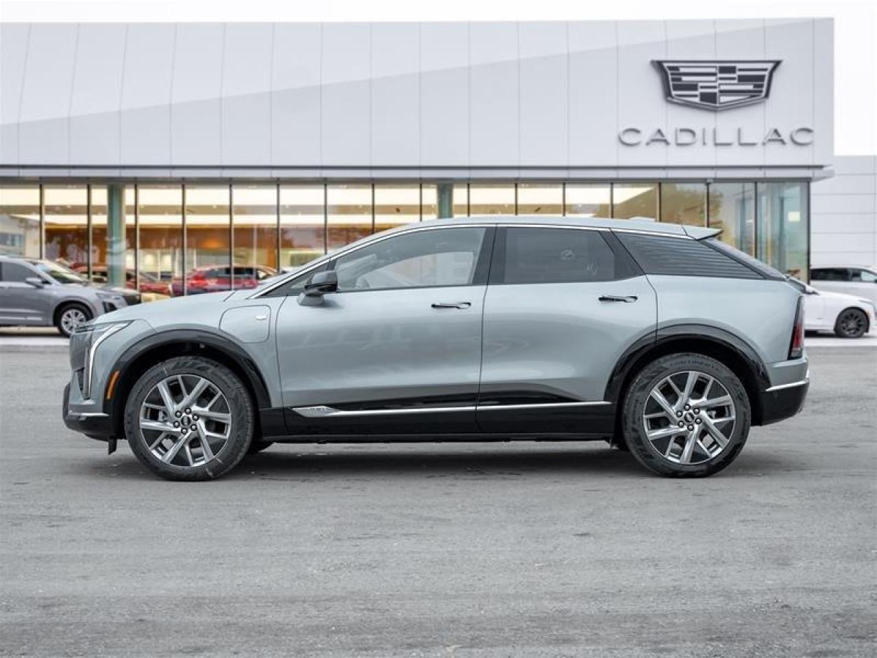 2026 Cadillac OPTIQ Luxury 4dr Photo2