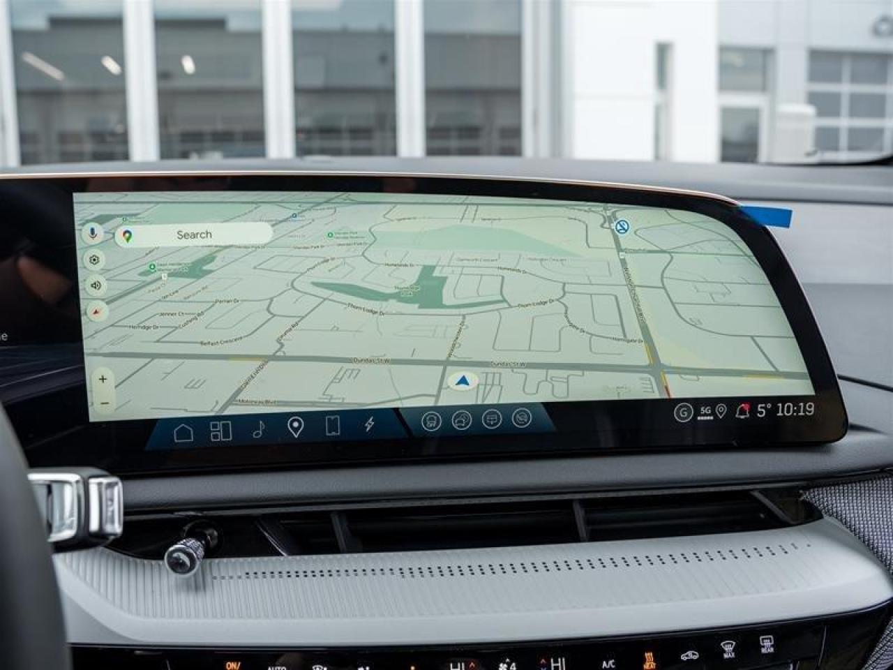 2026 Cadillac OPTIQ Luxury 4dr Photo