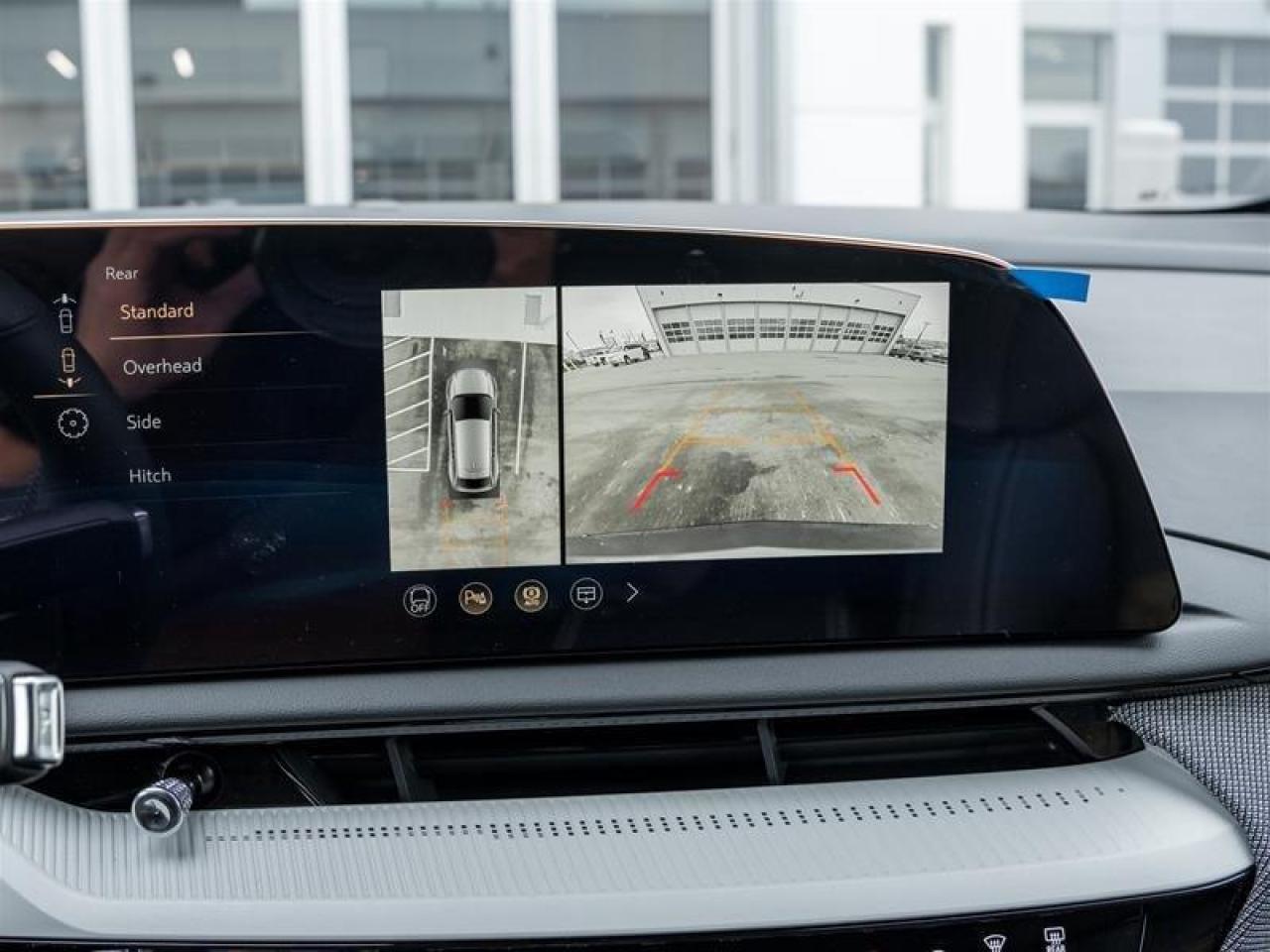 2026 Cadillac OPTIQ Luxury 4dr Photo