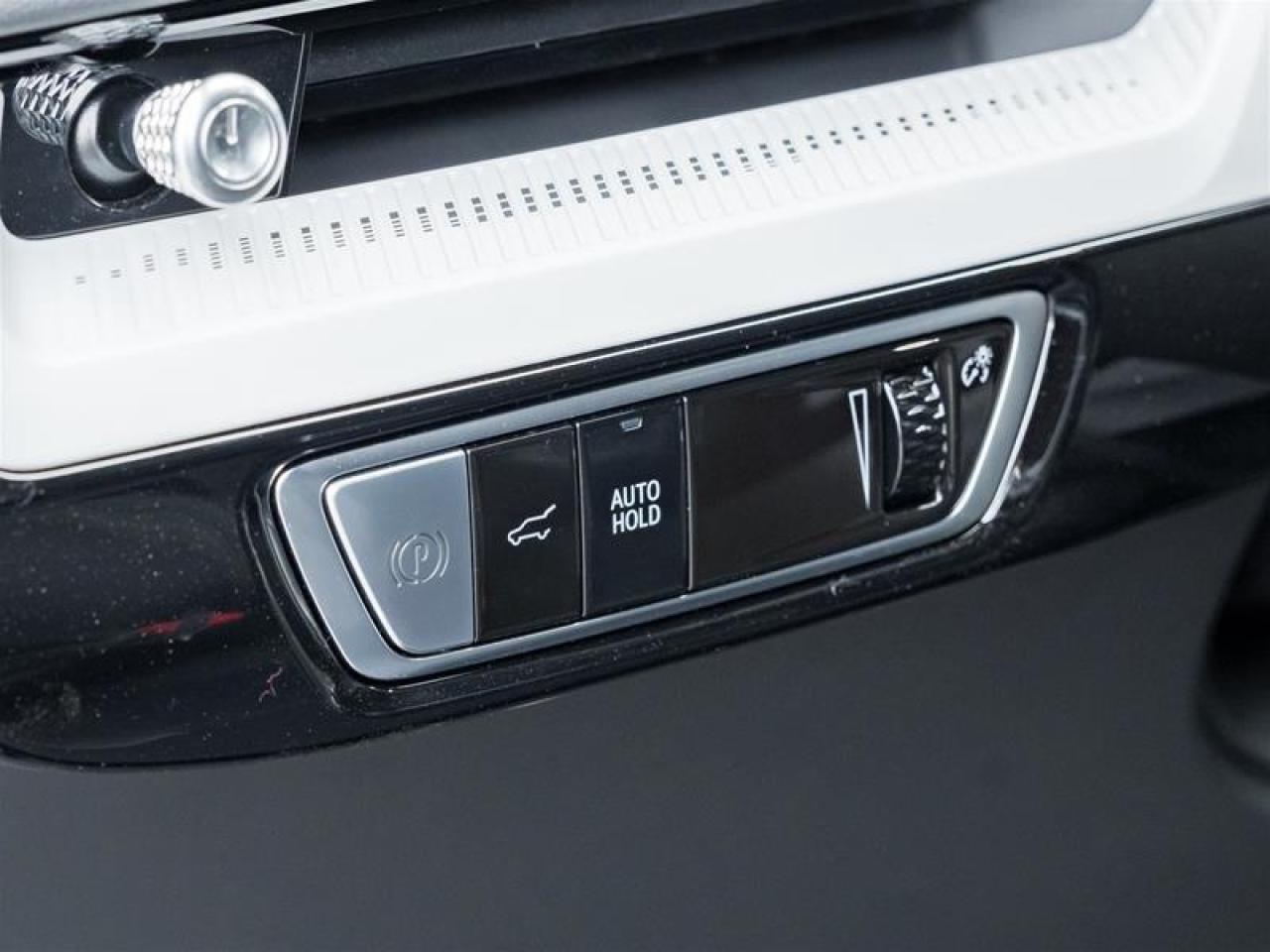 2026 Cadillac OPTIQ Luxury 4dr Photo