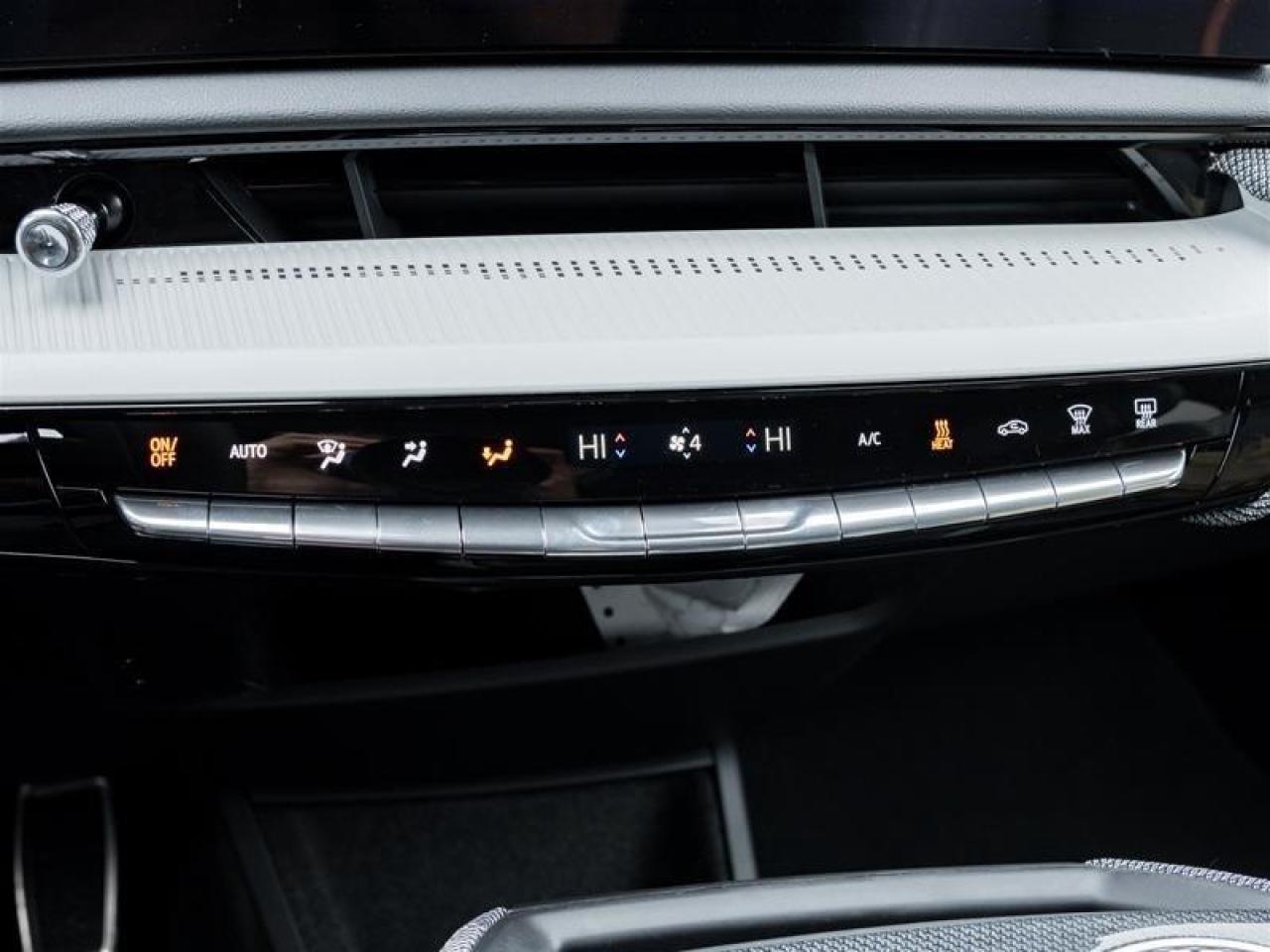 2026 Cadillac OPTIQ Luxury 4dr Photo